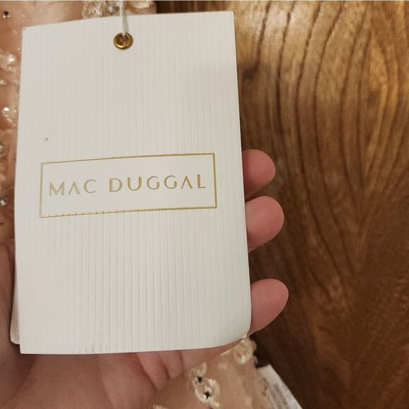 Mac DUGAL Elegant One-Shoulder Lace Dress with Feather Detail SIze 4 $798 - Picture 14 of 14